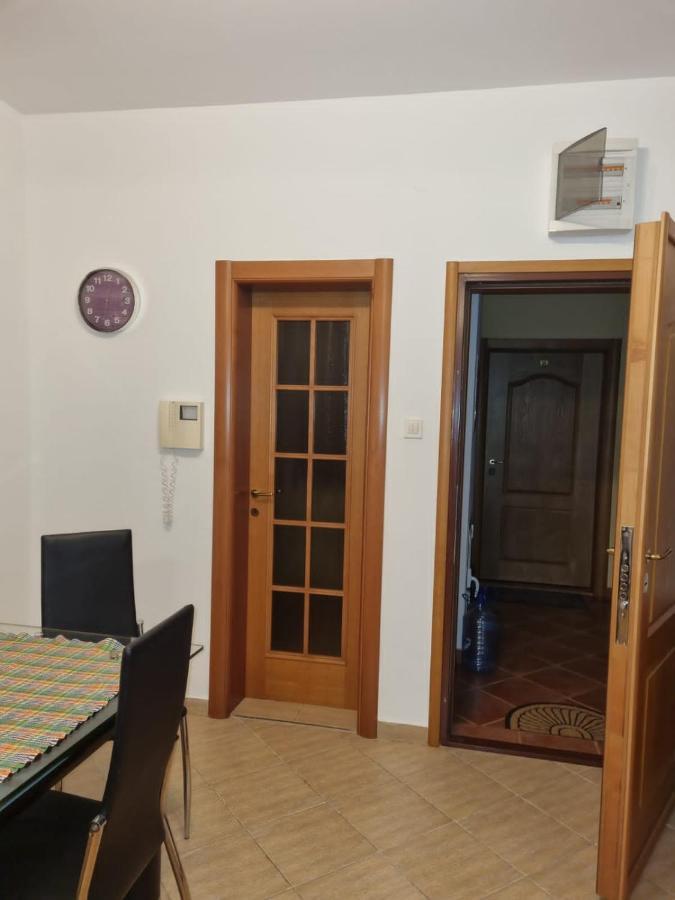 Apartments Sneza Risan Esterno foto